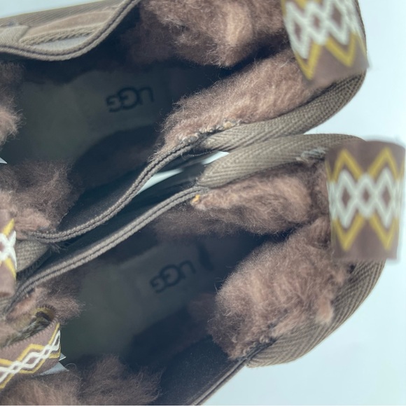 ✨NEW UGG Chocolate Brown Neumel Grizzly Chelsea Suede Boots Men US 8 Women 9.5 - Picture 9 of 11